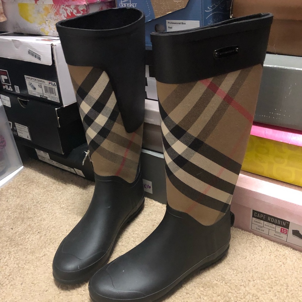 Burberry rain boots .... fairly new